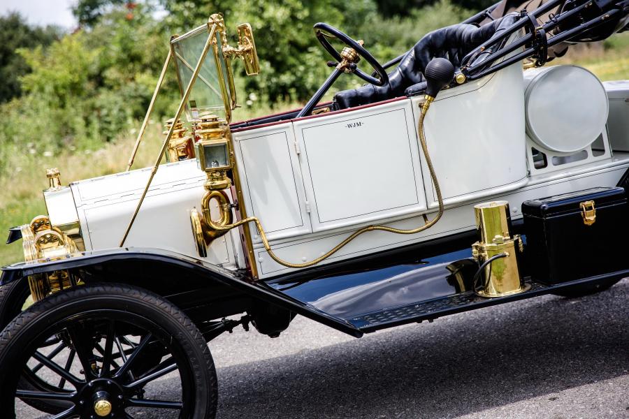 Детали экстерьера Ford Model T Torpedo Runabout 1912 года  (фото 11 из 25)